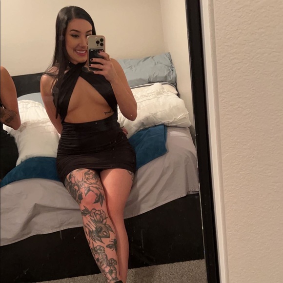 Meet your Posher, Daivee - Picture 1 of 1